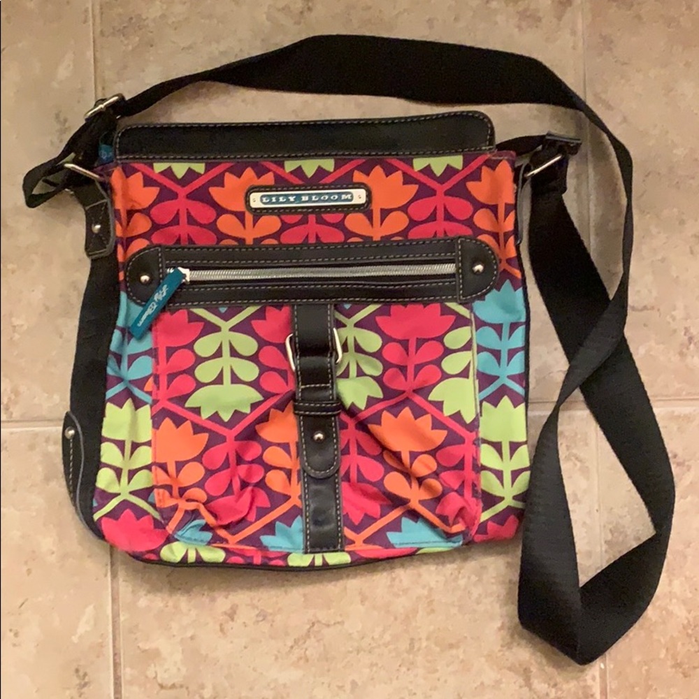 Lily Bloom crossbody floral/black
